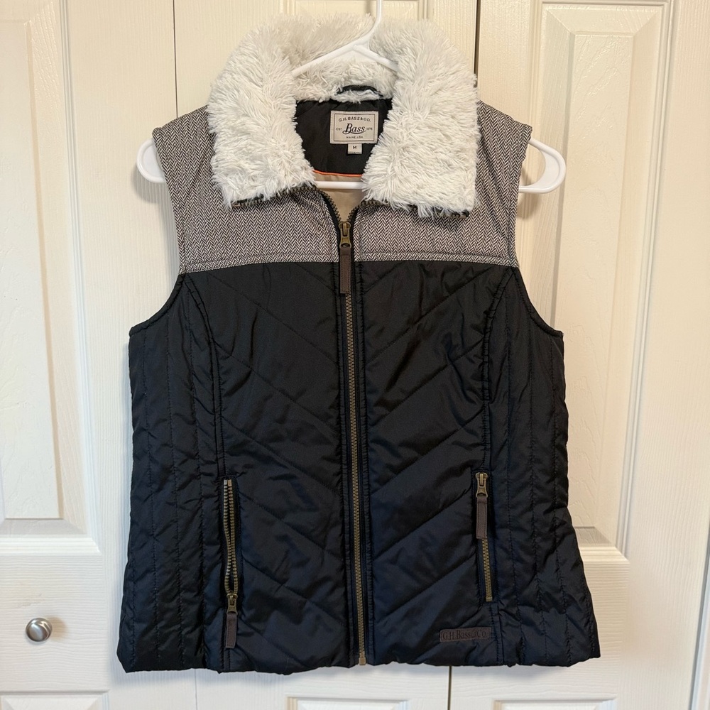 G.H. Bass & Co. Black Quilted Vest